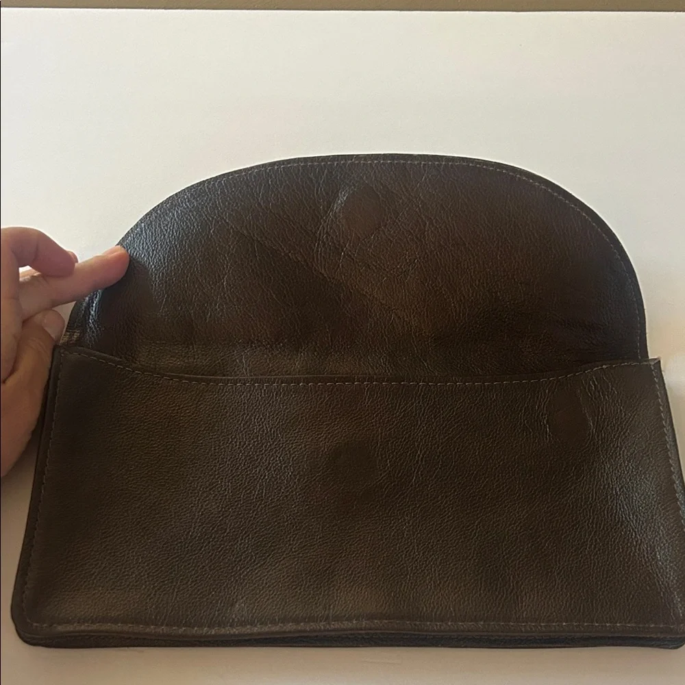 Vintage Brown Genuine Leather Clutch Purse – Classic Minimalist Envelope Bag